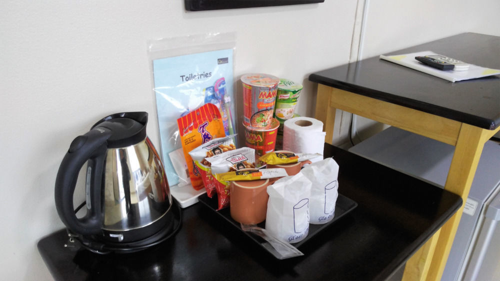 Ck2 Hotel Bangkok Bagian luar foto